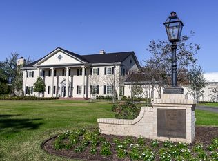 1515 Carter Creek Pkwy, Bryan, TX 77802