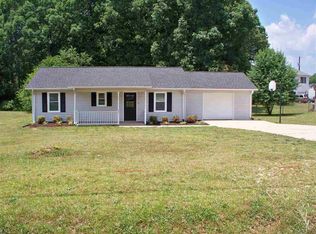 541 Seay Rd, Boiling Springs, SC 29316