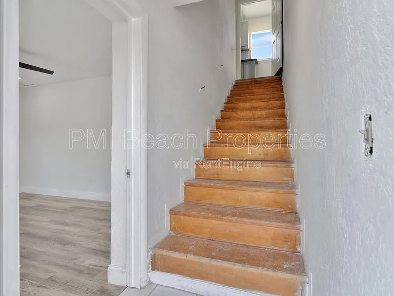 825 Truman St #4 — Photo 10