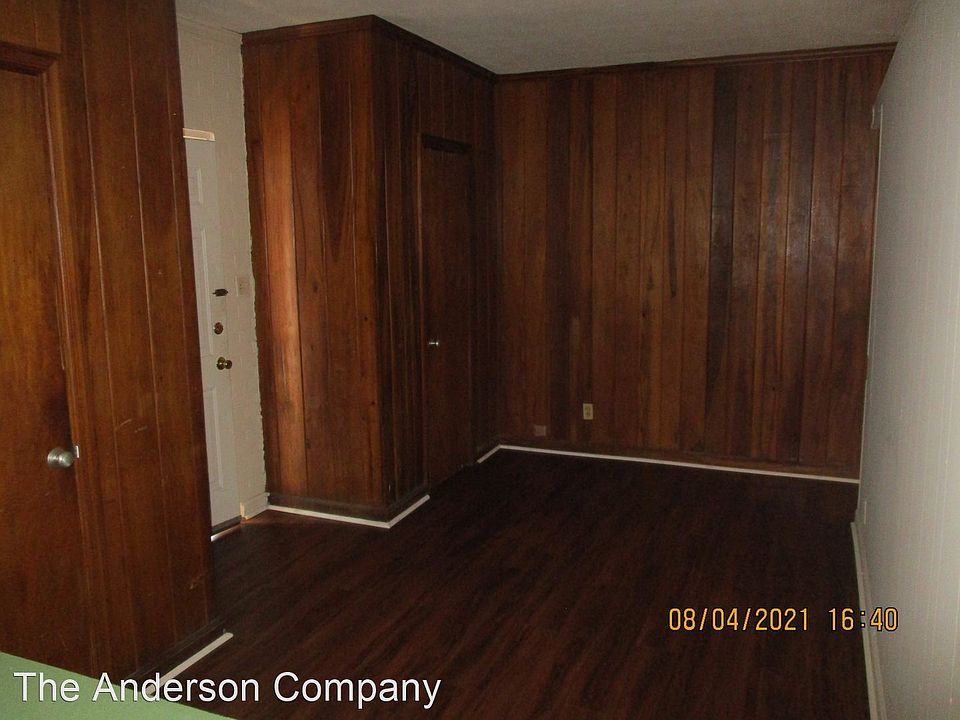 2nd image of 701 9th Ave APT 8