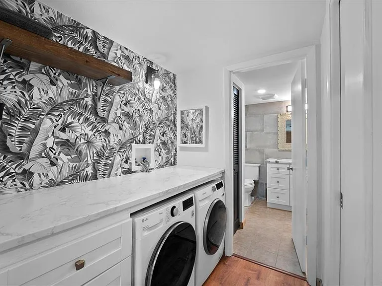 3700 S Osprey Ave #214 — Photo 33