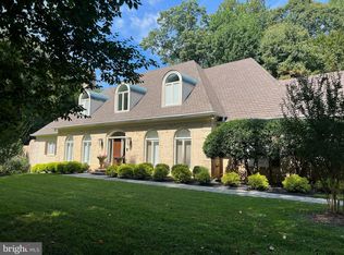 9464 Newbridge Dr, Rockville, MD 20854