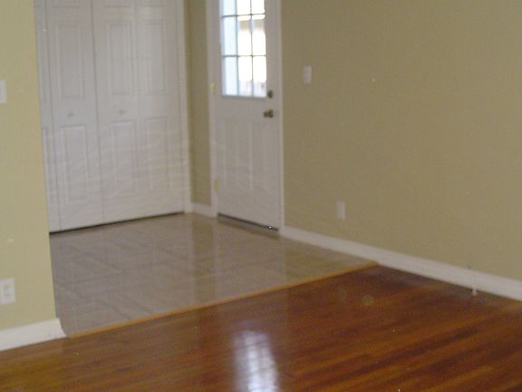 5th image of 2641 35th Ave N
