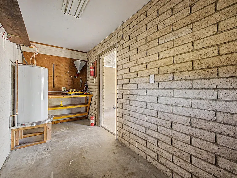 5133 W McNeil St — Photo 27