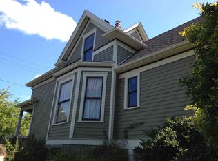 1205 NE 70th St, Seattle, WA 98115