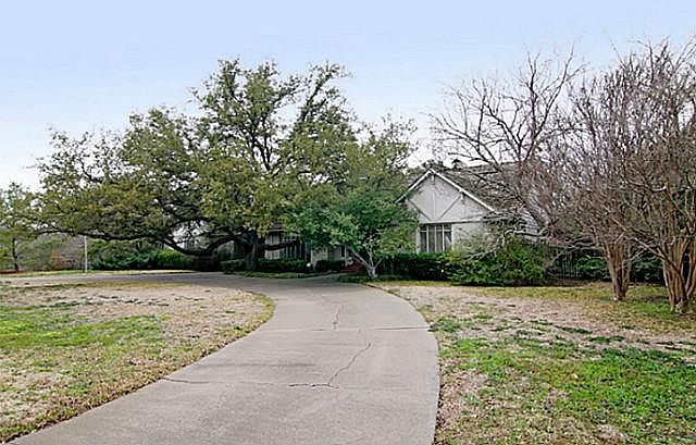 2nd image of 5019 Northaven Rd