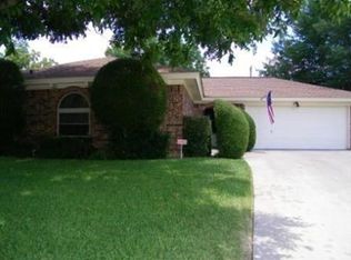 1016 Boston Blvd, Bedford, TX 76022