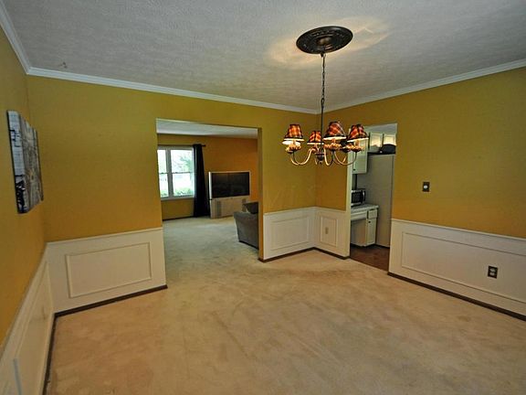 5th image of 1122 Tiffany Dr