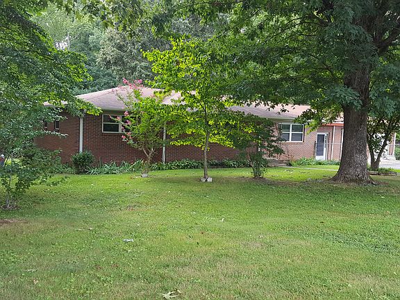2nd image of 406 Whitesville Dr