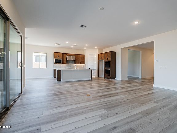 3rd image of 3066 E Flintlock Drive