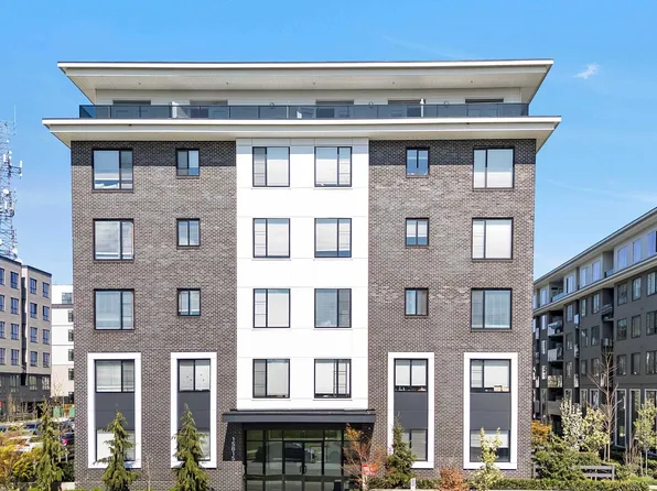 15815 85th Ave #408, Surrey, BC V4N 6W9