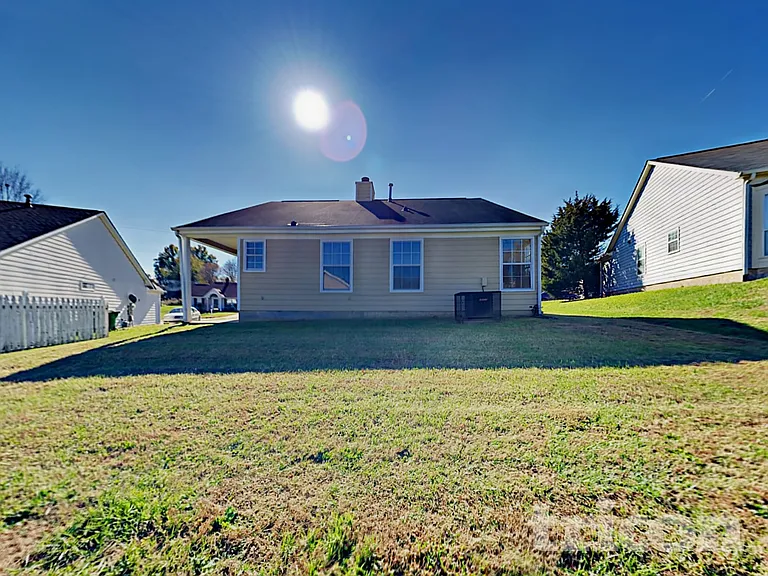 1701 Gordon Walters Dr — Photo 15