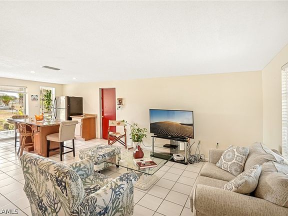 4th image of 1608 Harmony Dr