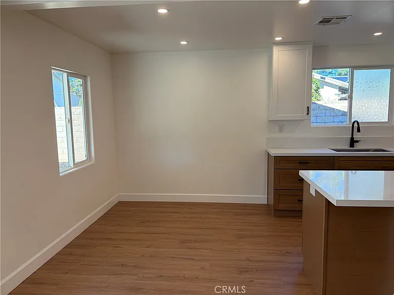 7101 Fallbrook Ave — Photo 5