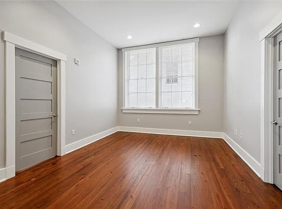 3rd image of 1215 Louisiana Ave Unit 301