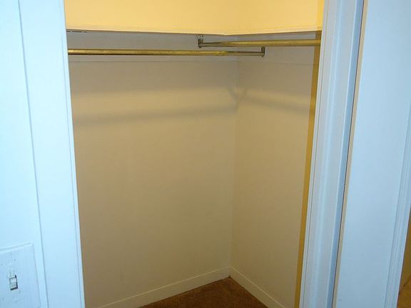 5th image of 1860 Brett St #598