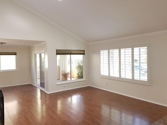 3rd image of 2967 Shirley Dr