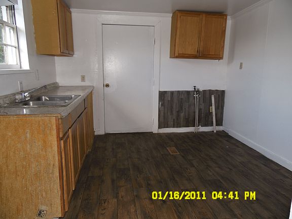 4th image of 1024 N James St