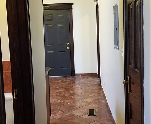 4th image of 6840 S Wabash Ave