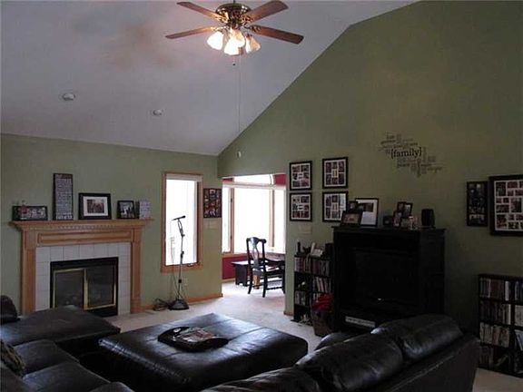 5th image of 8300 W Lincolnshire Dr