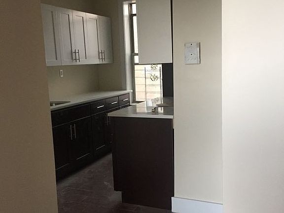 3rd image of 670 Hancock St