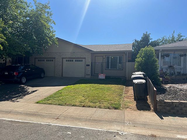 1st image of 3360 Glenmoor Dr
