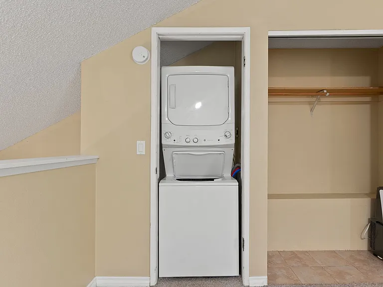 8612 N Mayfair St #6 — Photo 17