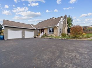 1187 Lakeview Dr, Latrobe, PA 15650