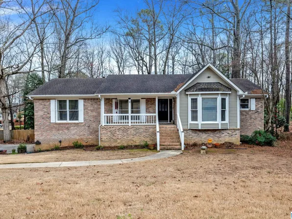 211 Powell Pl, Trussville, AL 35173