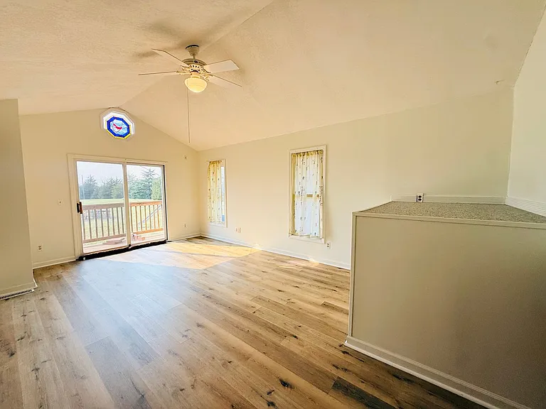 6239 SW Wanamaker Rd — Photo 12