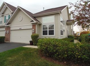 3157 Renard Ln, St Charles, IL 60175