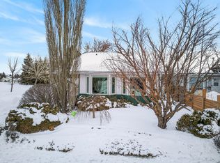 8223 189a St NW, Edmonton, AB