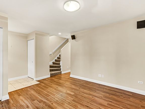 3rd image of 530 N Peoria St
