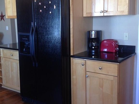 3rd image of 289 White Oak Pl