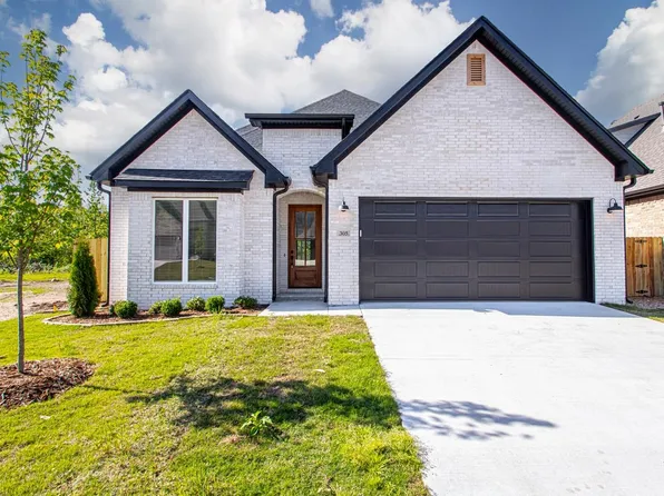 305 Kanis Ridge Dr, Little Rock, AR 72223