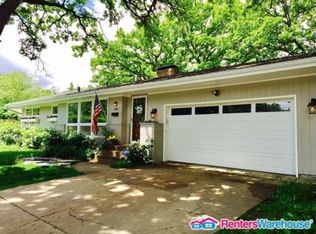 7810 Cedar Lake Rd, Saint Louis Park, MN 55426