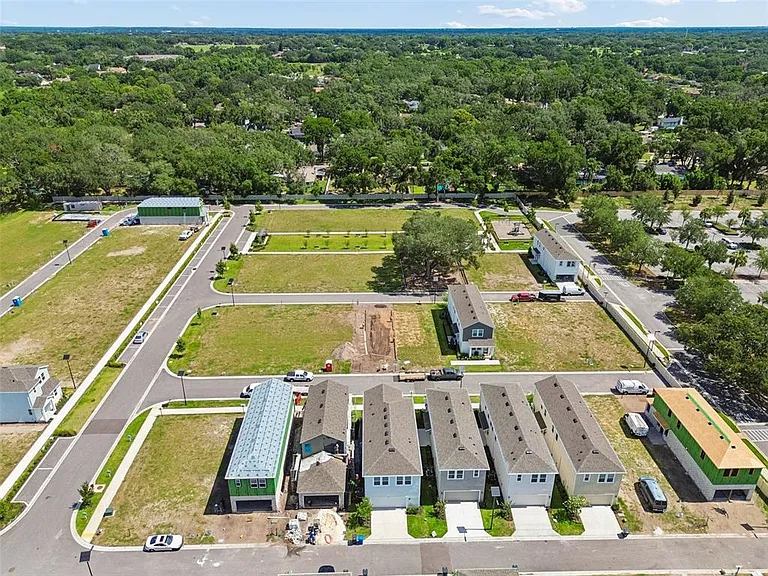 2021 Amelia Bay Pl — Photo 42