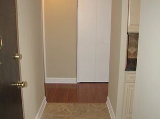 2200 S Stewart Ave APT 2A, Lombard, IL 60148