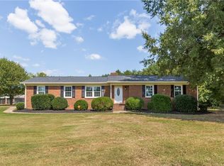 8576 Linville Rd, Oak Ridge, NC 27310