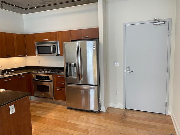 4th image of 645 W 9th St APT 441