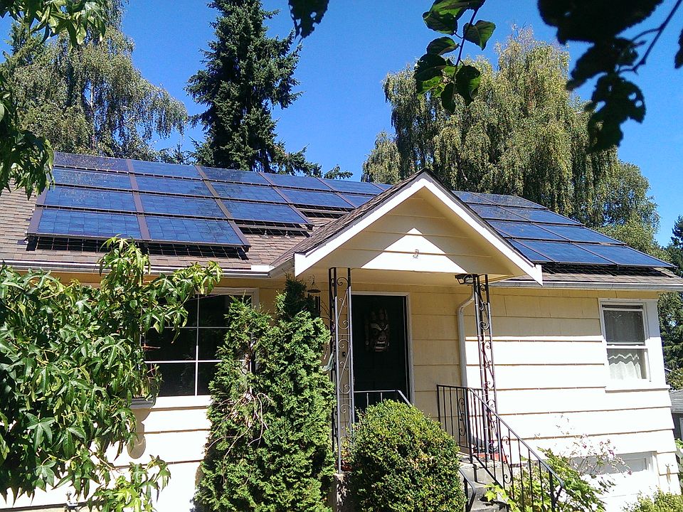 Solar photovoltaic system 