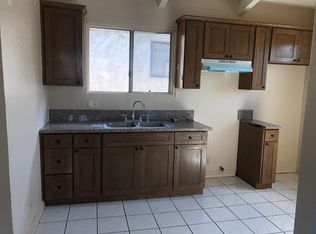 739 E 85th St APT C, Los Angeles, CA 90001
