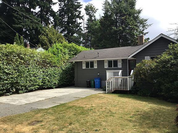 3rd image of 1303 N 167th St