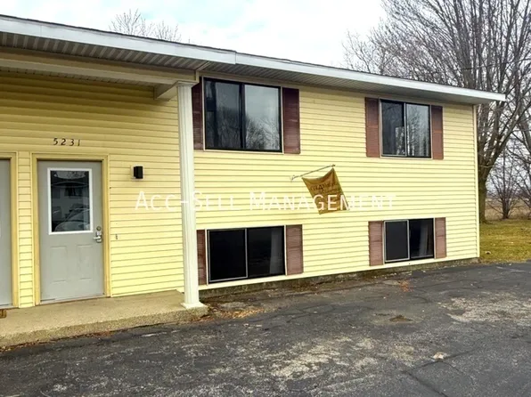 5231 Rich St, Allendale, MI 49401