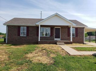 117 Waterford Dr, Oak Grove, KY 42262