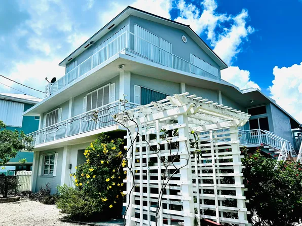 131 Marina Ave, Key Largo, FL 33037