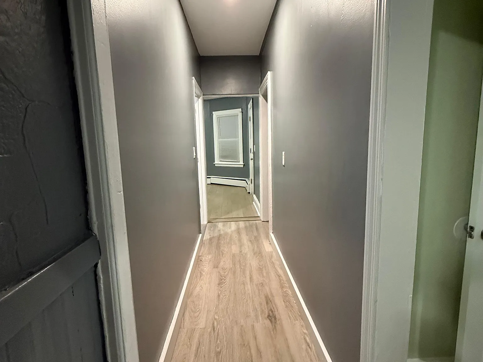 3 bed, 1140 sqft, $2,180 — Photo 4