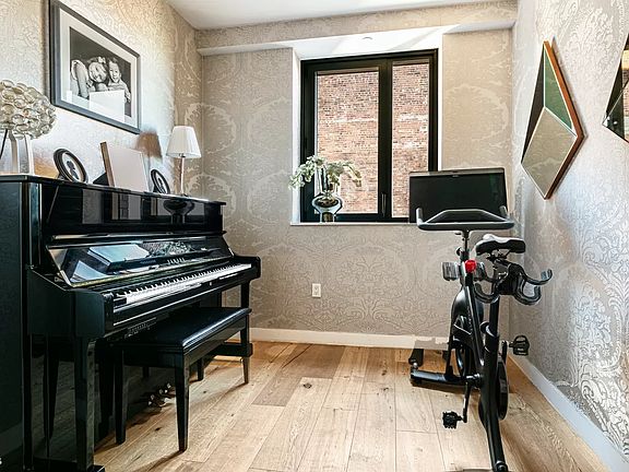 5th image of 23 W 116th St APT 6A