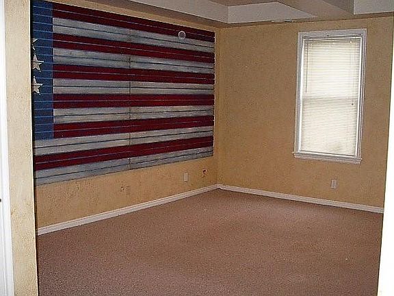 3rd image of 332 Woodside Ave APT 3