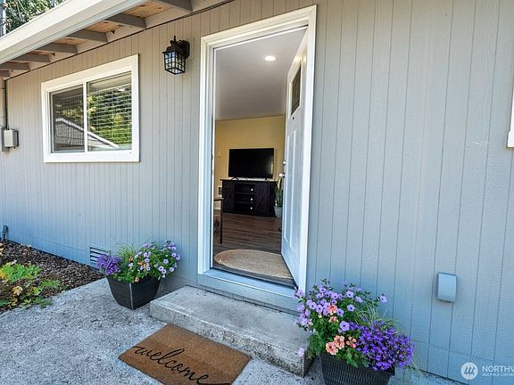 5th image of 16125 356th Avenue SE